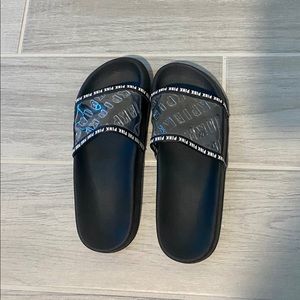 Victoria’s secret PINK slides 💗